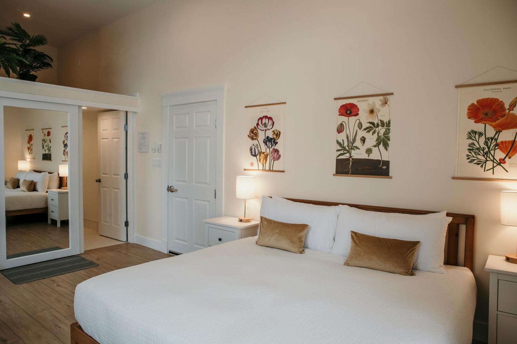 Stirling All Suites Hotel Нелсън Стая снимка