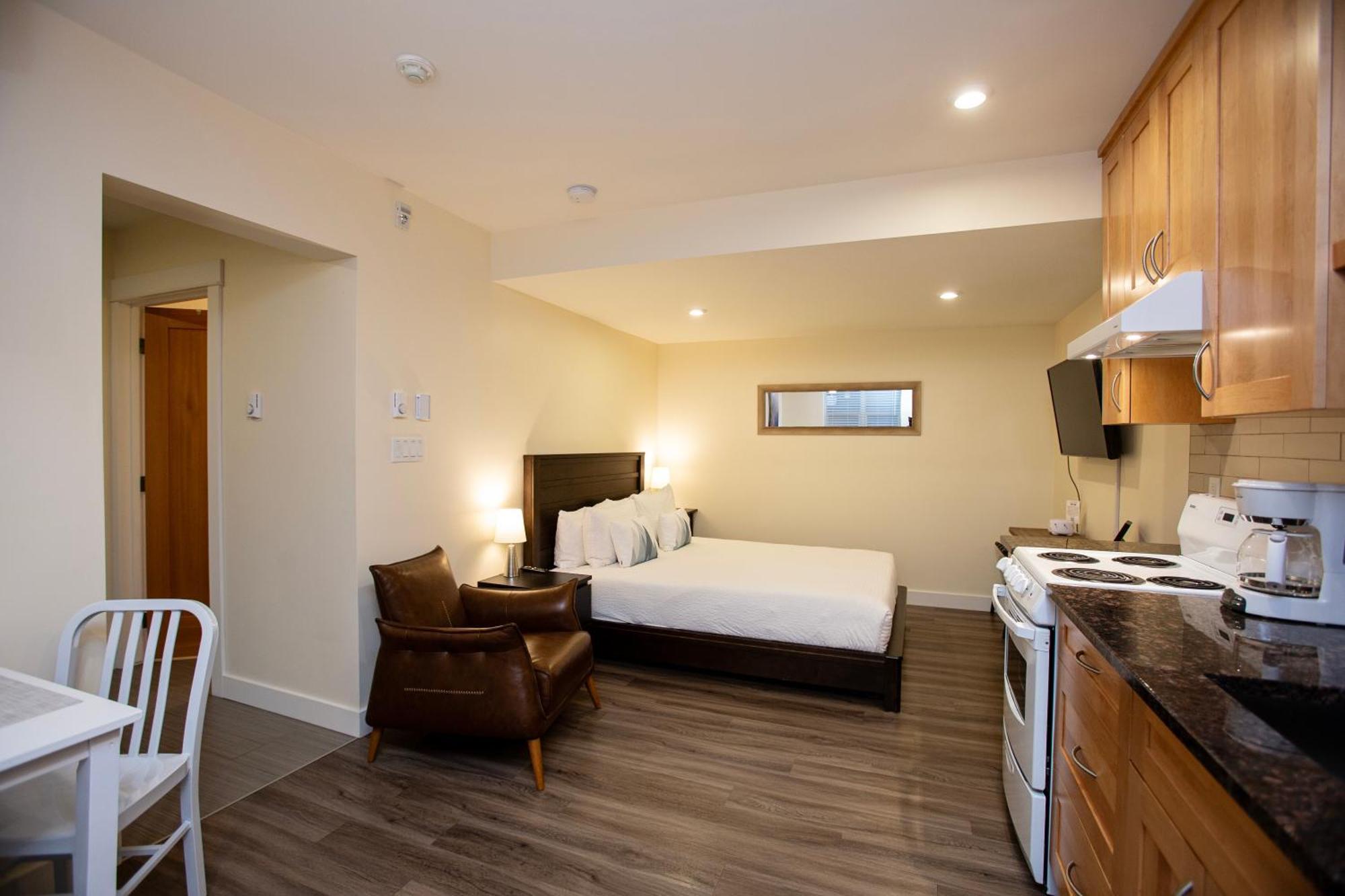 Stirling All Suites Hotel Нелсън Стая снимка