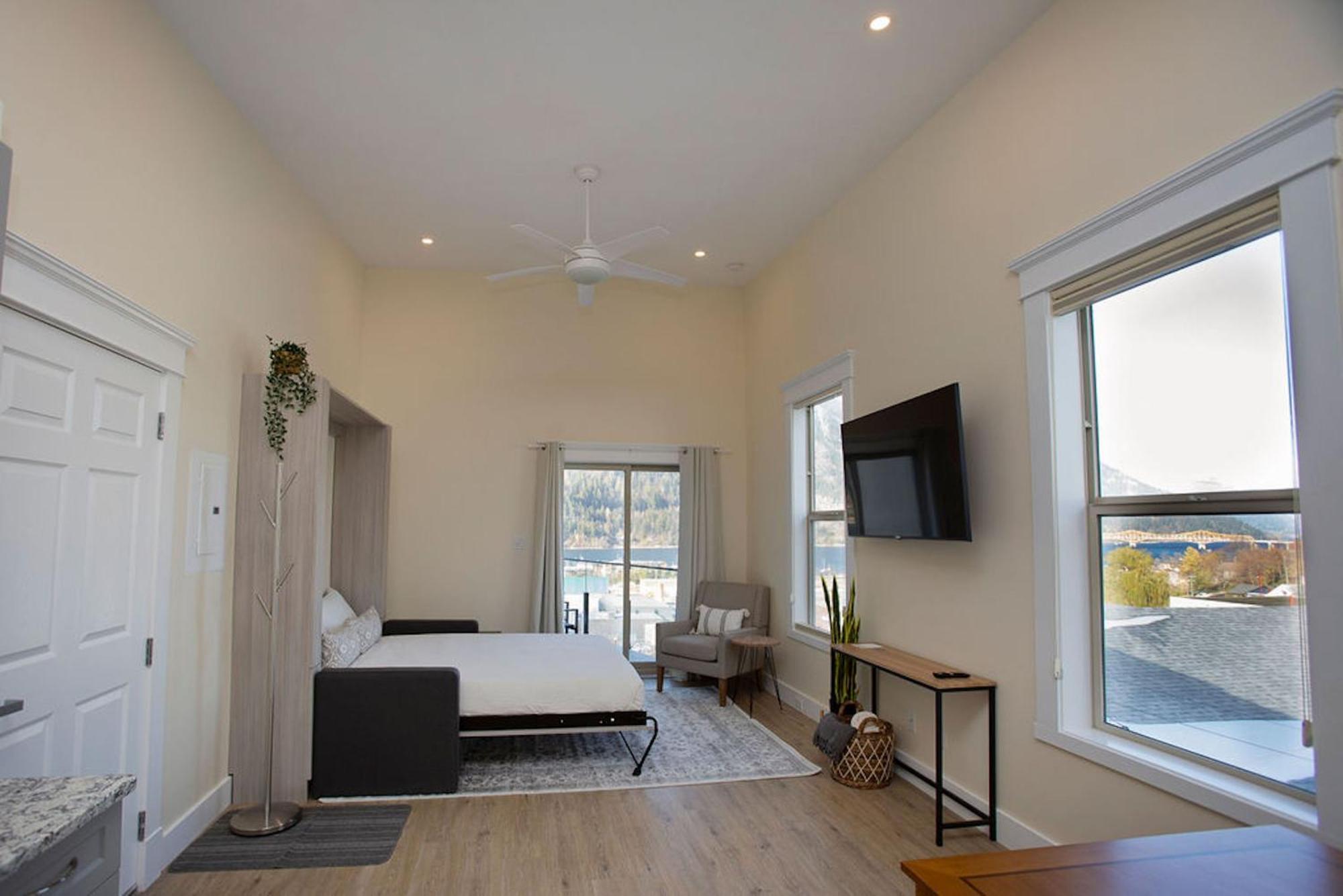 Stirling All Suites Hotel Нелсън Стая снимка